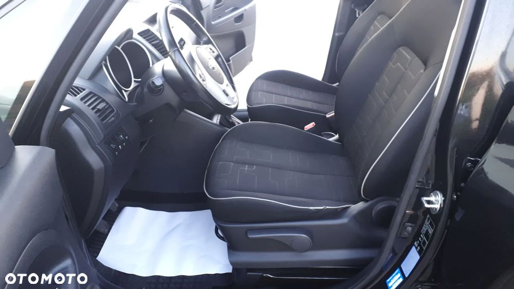 Kia Venga 1.6 CVVT Dream-Team Edition - 13