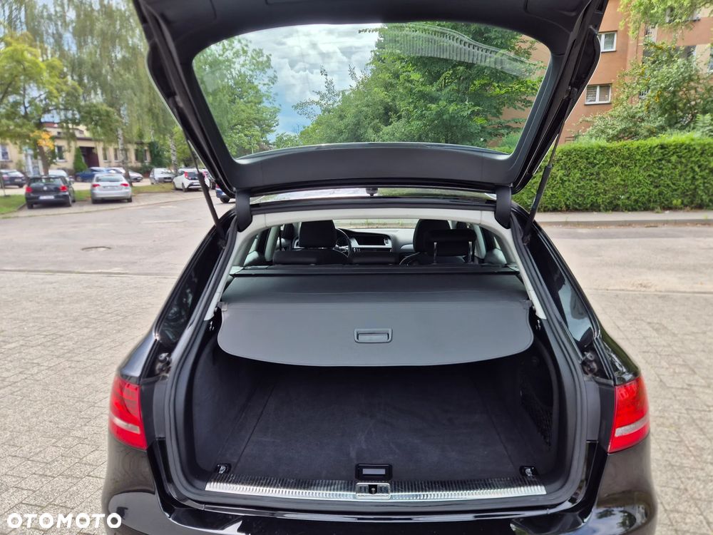Audi A4 Avant 2.0 TDI DPF S line Sportpaket - 19