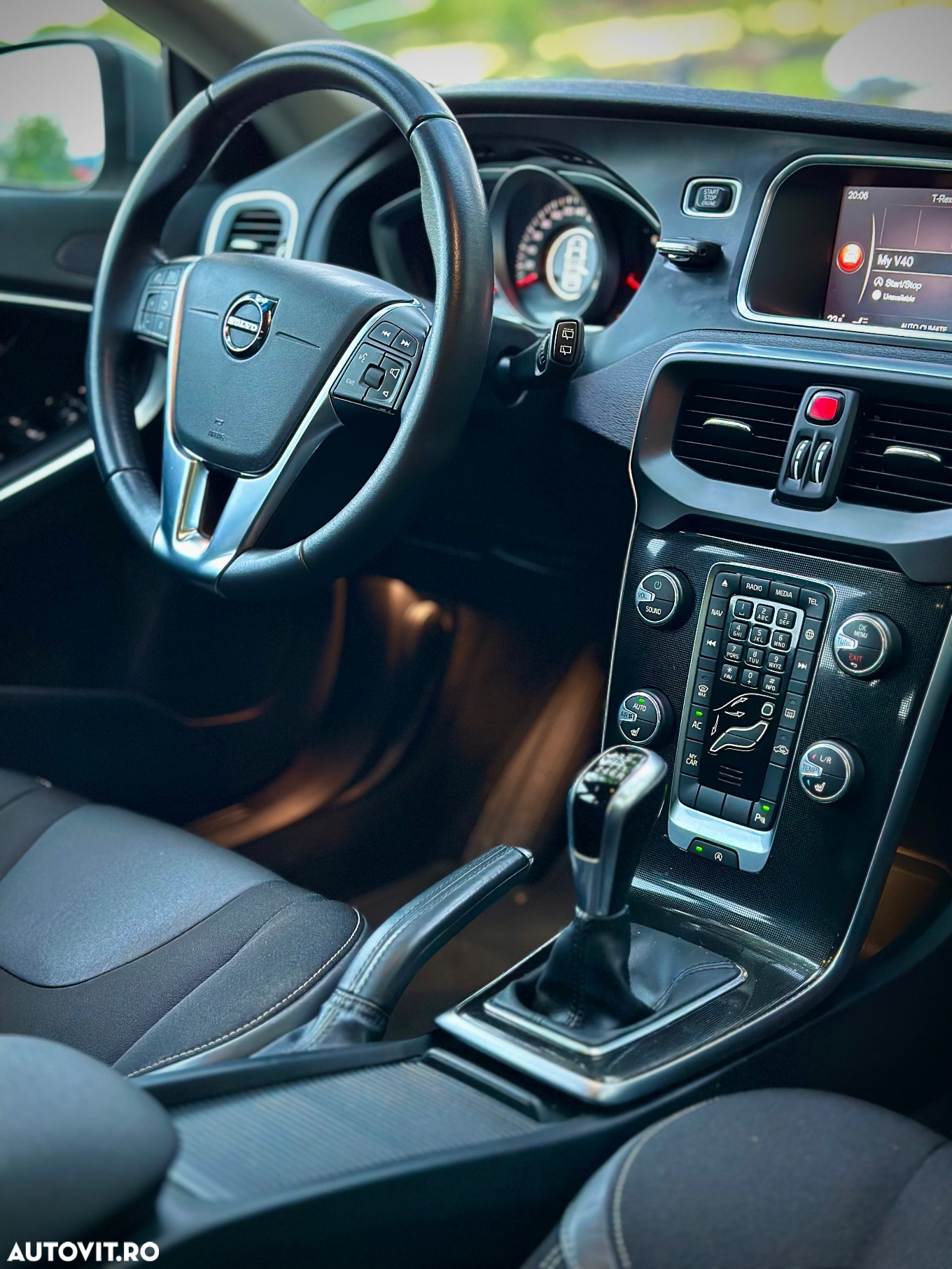 Volvo V40 D3 - 15