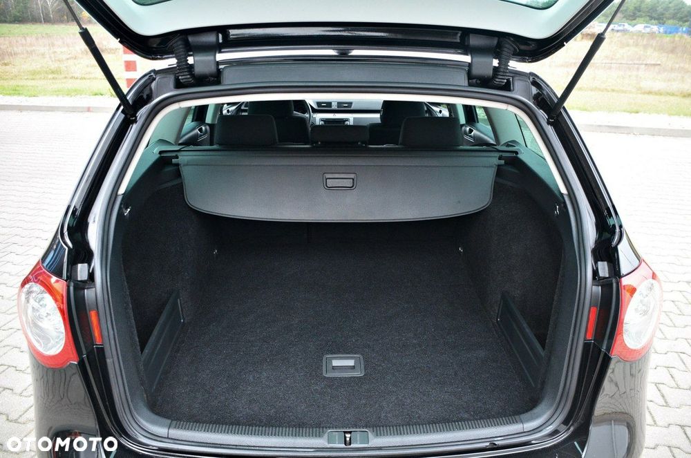 Volkswagen Passat - 24