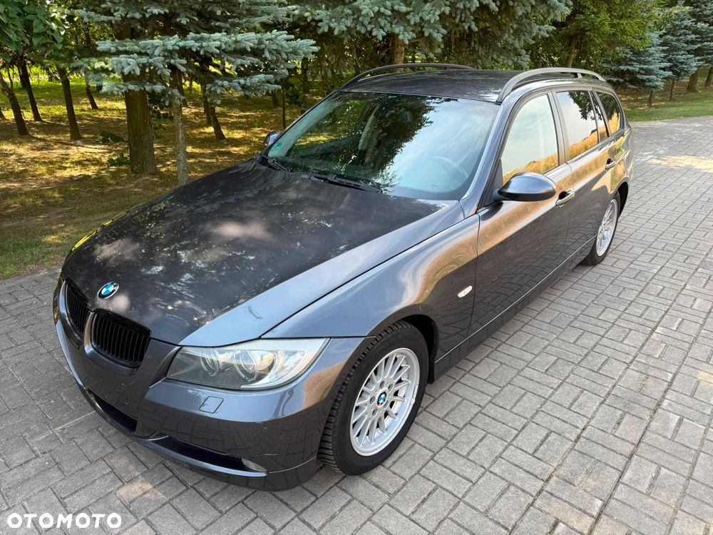 BMW Seria 3 320i - 10