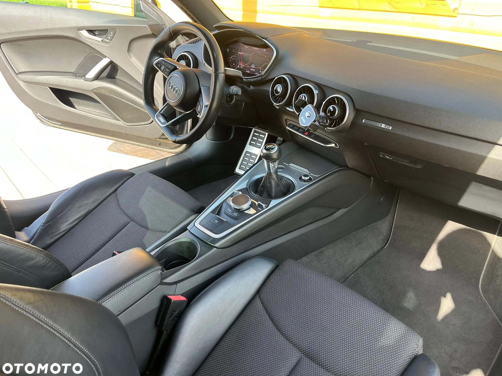 Audi TT Coupé 2.0 TDI ultra - 21