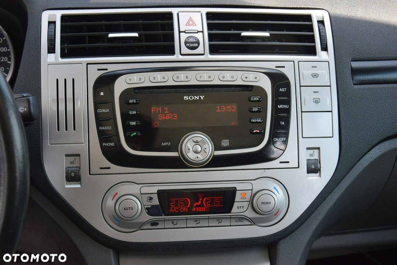 Ford Kuga 2.0 TDCi 2x4 Titanium - 24