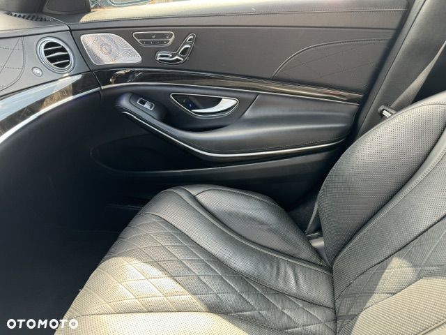 Mercedes-Benz Klasa S 560 4-Matic L 9G-TRONIC - 16