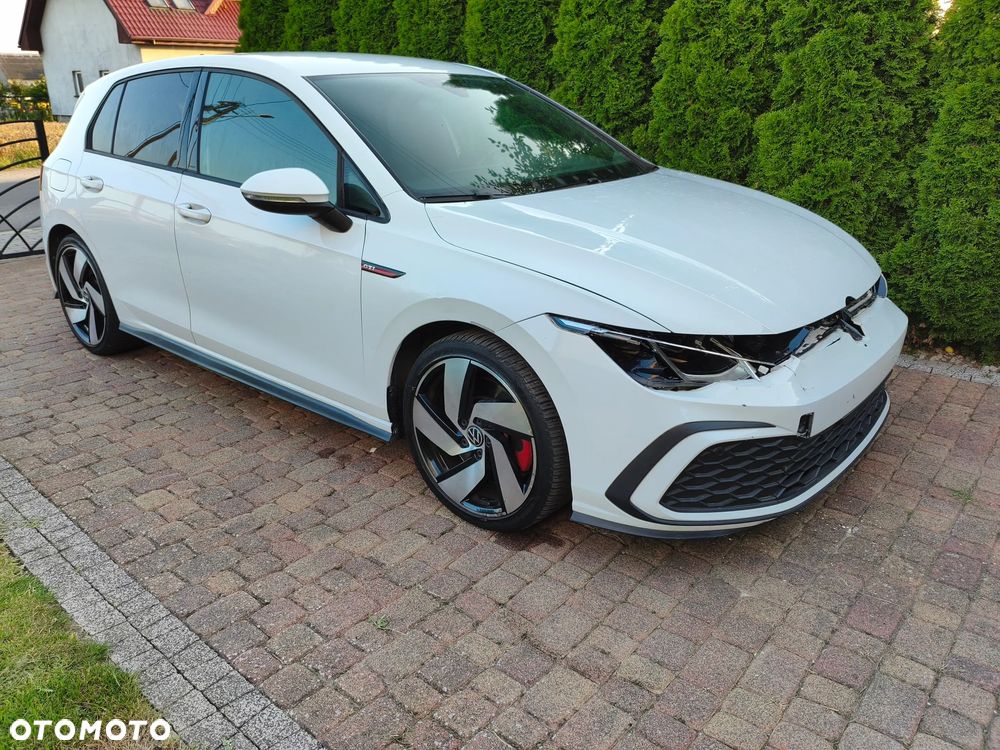 Volkswagen Golf - 17