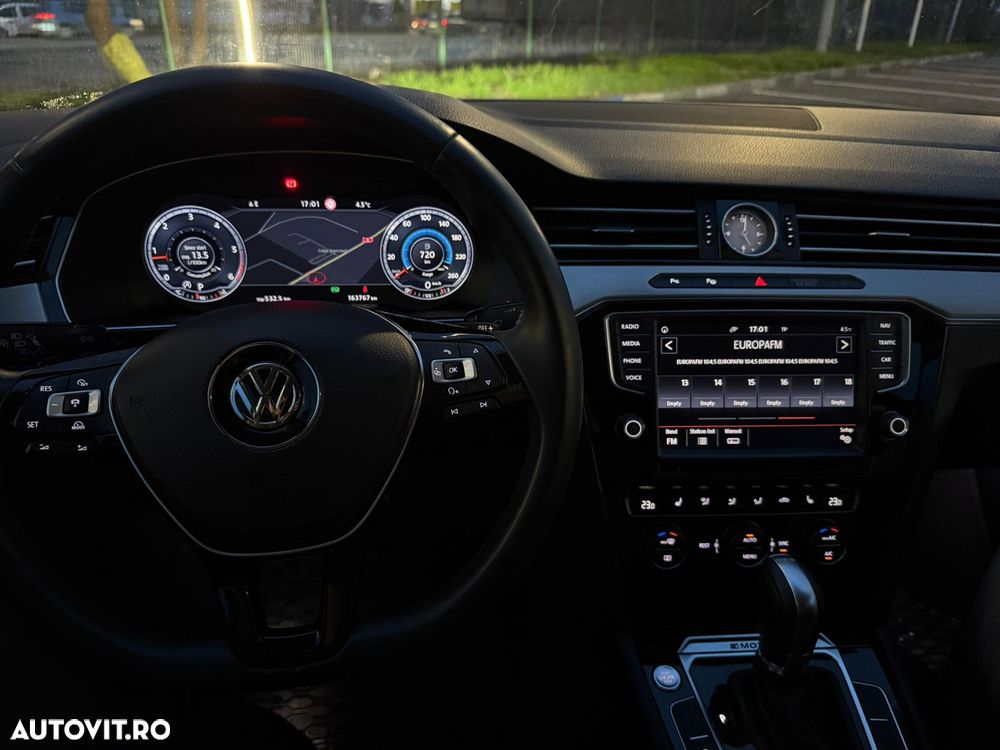 Volkswagen Passat - 18