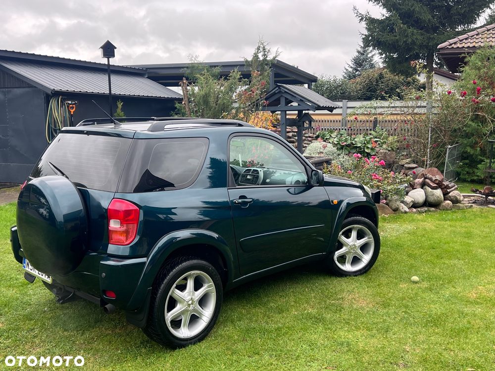 Toyota RAV4 2.0 VVT-i 4x4 - 33