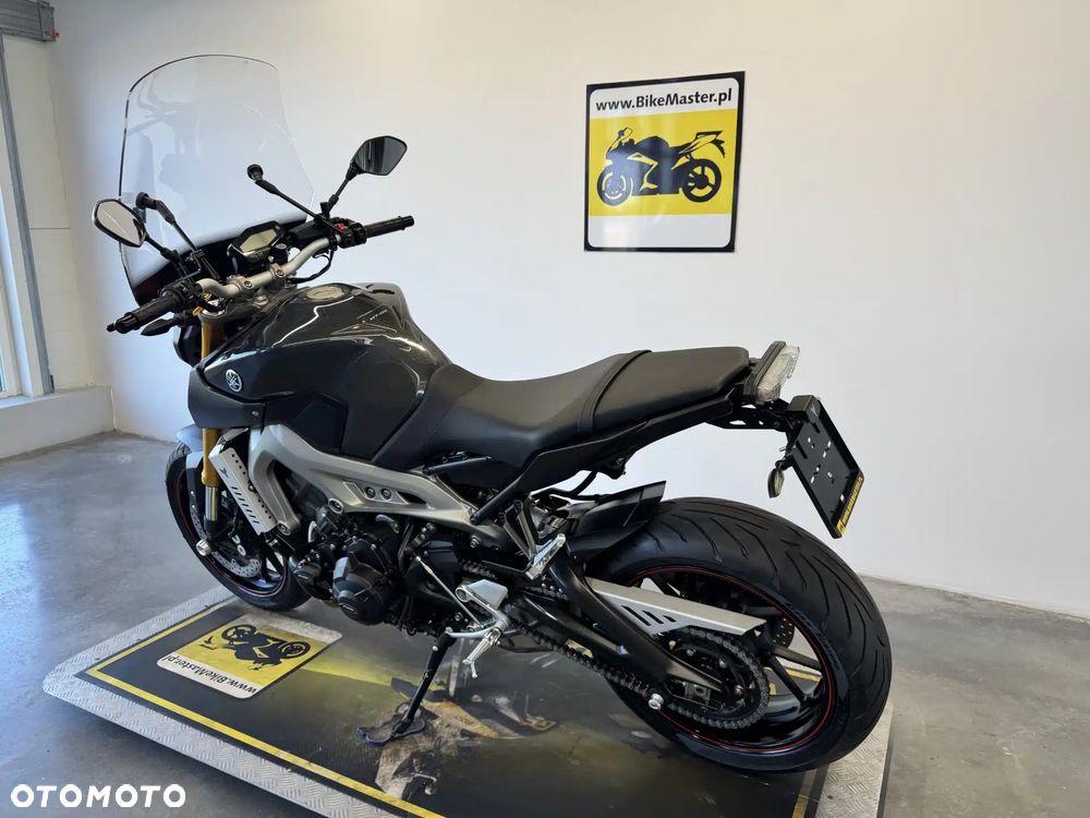 Yamaha MT - 6