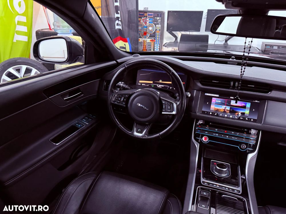 Jaguar XF E-Performance Aut. R-Sport - 10