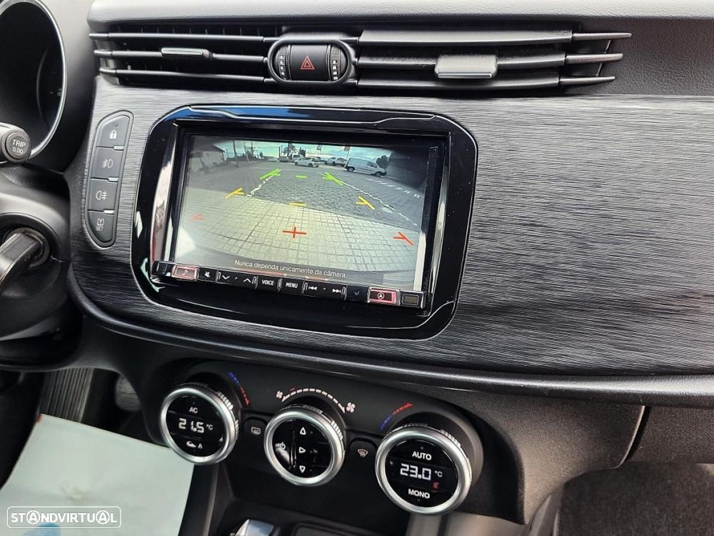 Alfa Romeo Giulietta 1.6 JTDm Sport J18 - 23