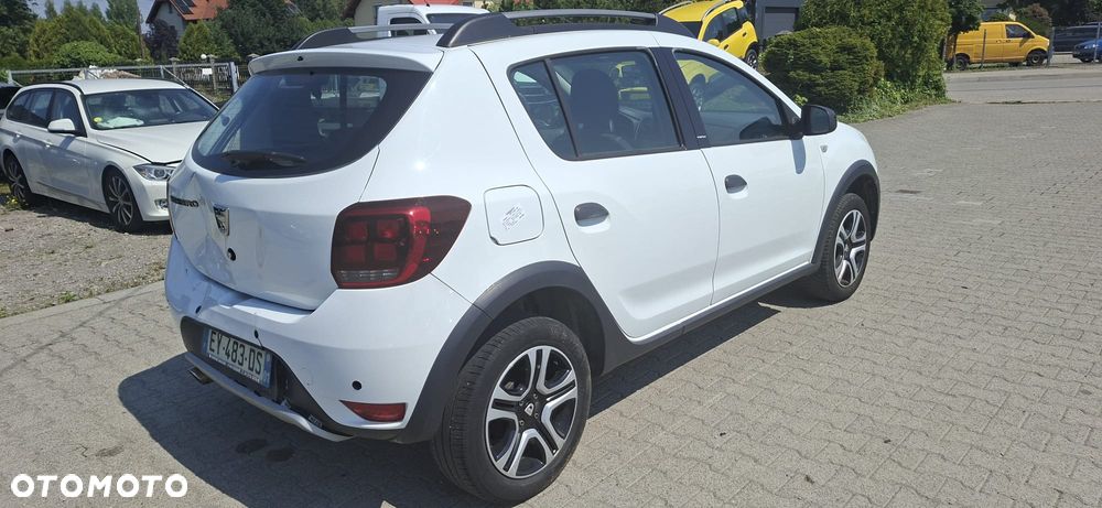 Dacia Sandero Stepway 0.9 TCe Laureate - 4