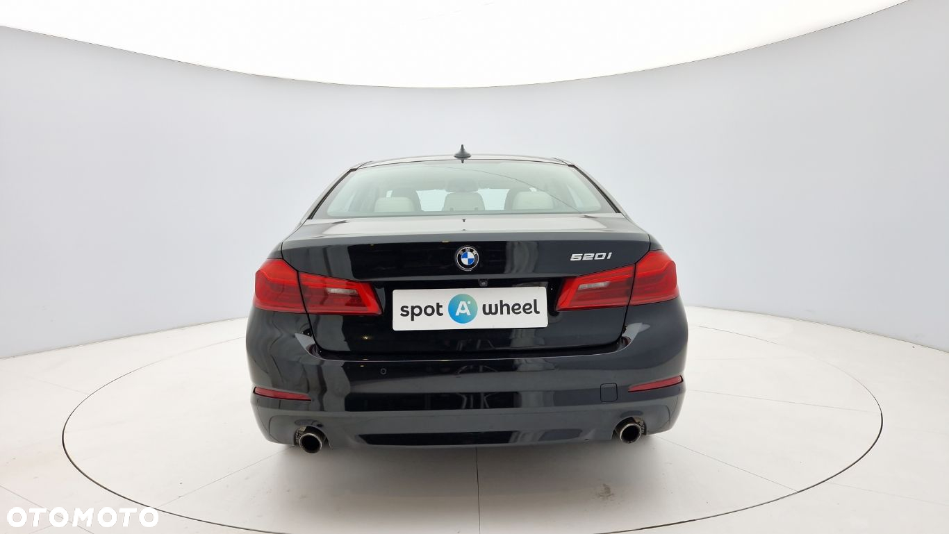 BMW Seria 5 520i Luxury Line - 5