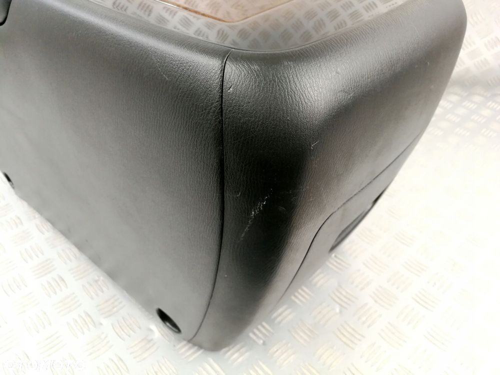 tunel środkowy schowek tapicerka INFINITI QX80 - 7