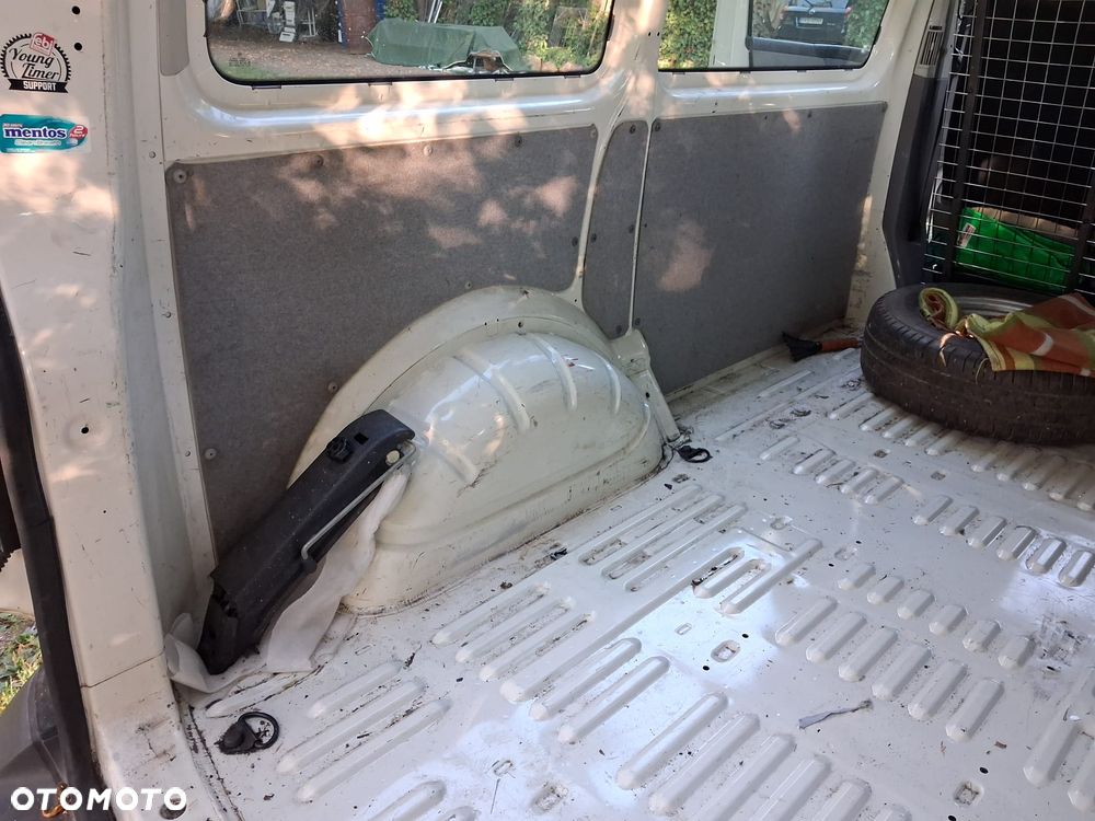 Volkswagen T5 - 35
