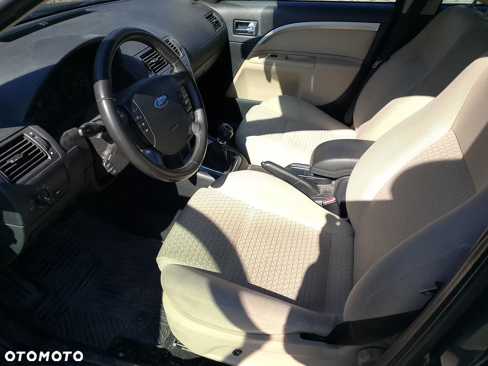 Ford Mondeo 2.0 TDCI Gold X - 6