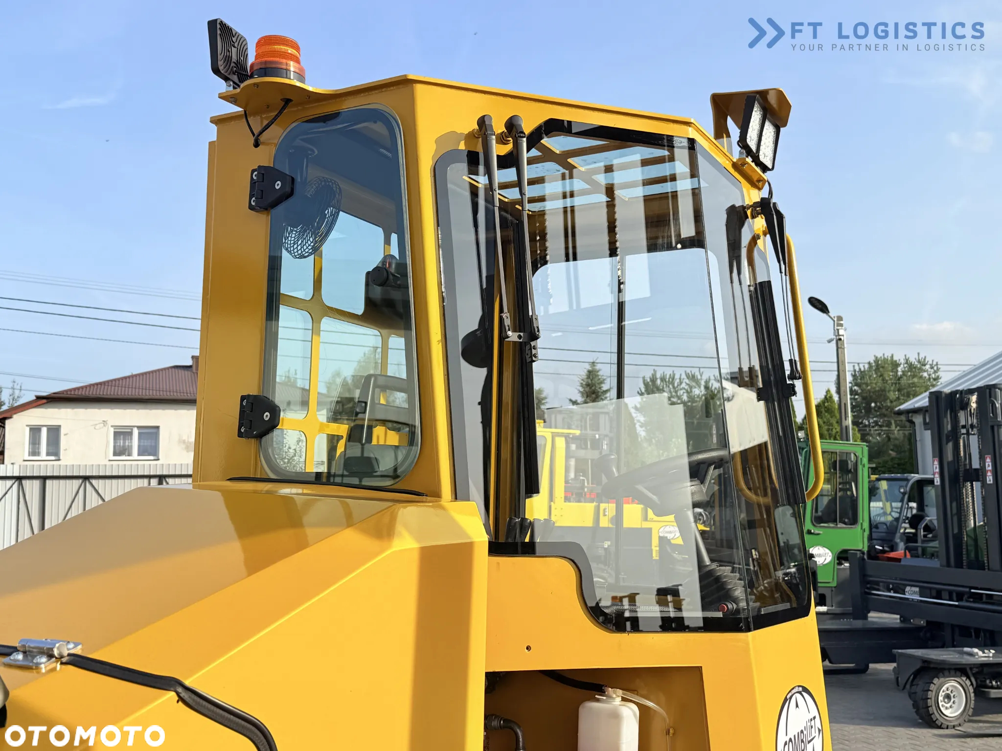 Combilift WÓZEK CZTEROKIERUNKOWY - WIELOKIERUNKOWY C4000 / GAS / DUPLEX 4500MM /JEDYNE 6604 MOTOGODZIN /  PRZESUW WIDEŁ / PEŁNA KABINA / STAN IDEALNY / Szeroka oferta wózków czterokierunkowych i bocznych, dopasowanych do różnorodnych potrzeb i zastosowań - 39