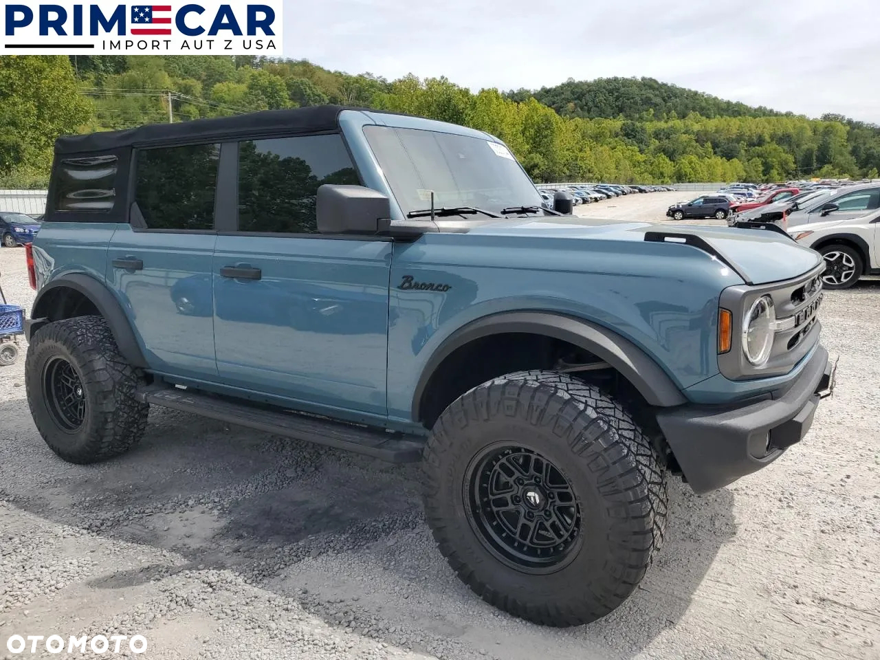 Ford Bronco - 4
