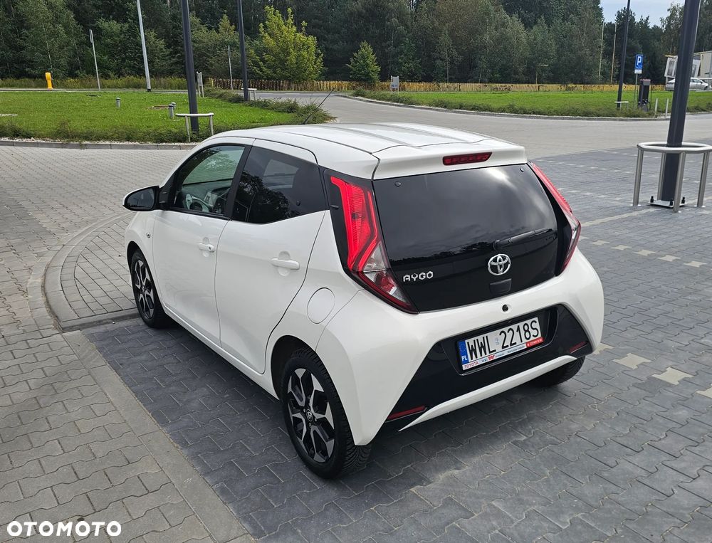 Toyota Aygo x-play - 5