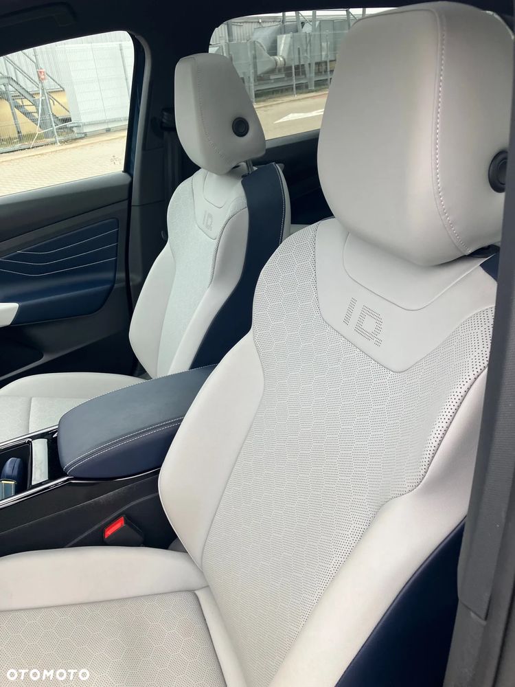 Volkswagen ID.4 - 13