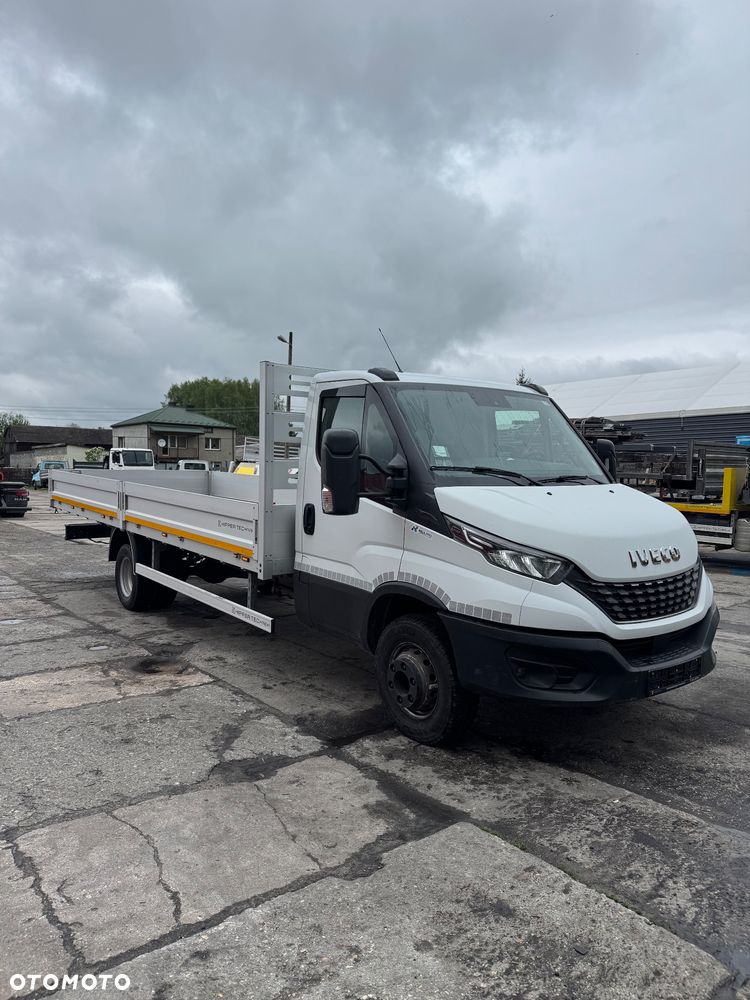 Iveco Daily 72C 70C18 65C 50C 35C Skrzynia ładunkowa DMC 3.5T Długość 6m Hi-Matic FULL LED niski przebieg - 3