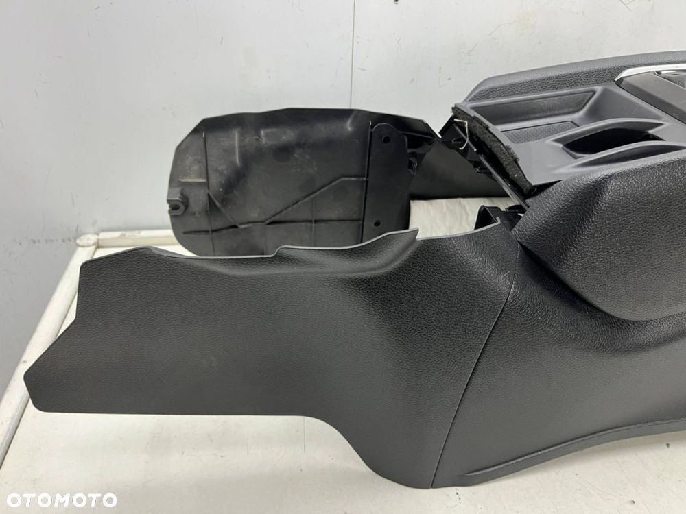 Tunel środkowy Nissan X-Trail III T32 Rogue 13-21r. podłokietnik obudowa uchwyty na kubki mieszek - 4