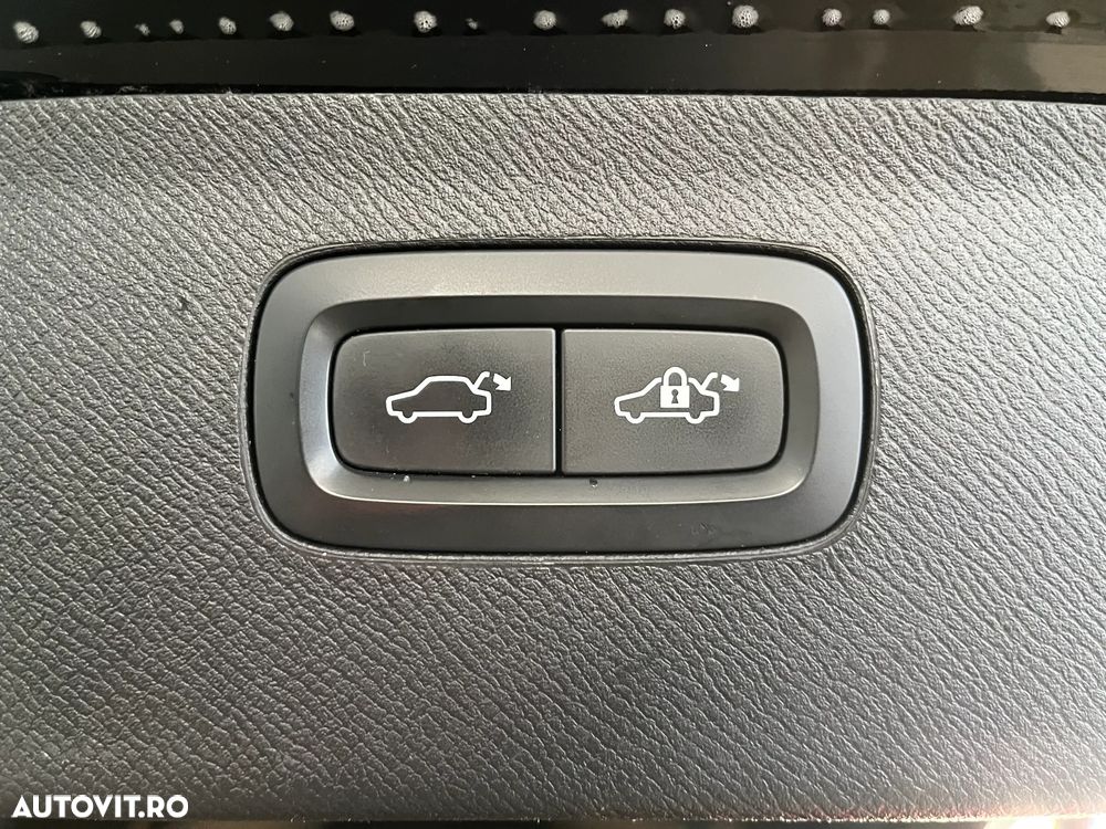 Volvo XC 90 T6 AWD Inscription - 38