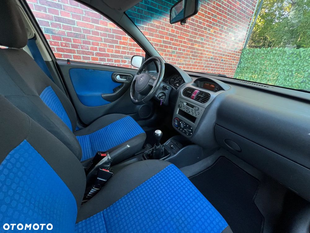 Opel Corsa - 11