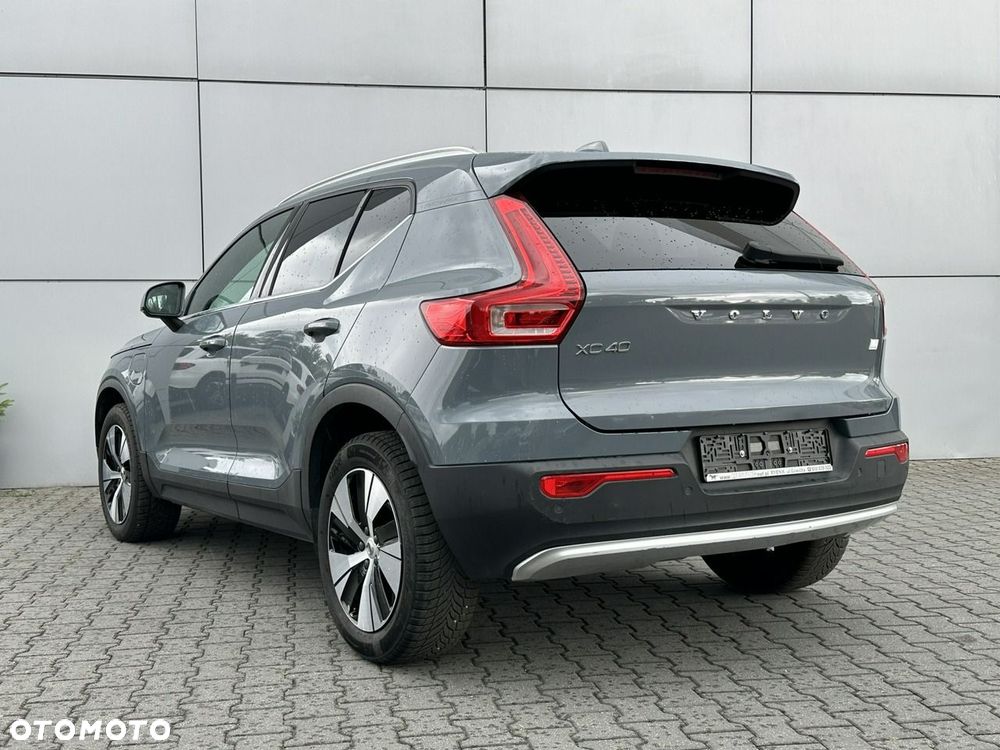 Volvo XC 40 T4 Plug-In Hybrid Core - 11