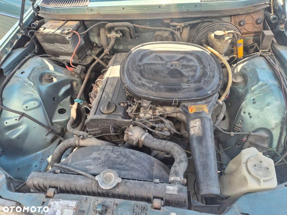 Mercedes-Benz W123 - 14
