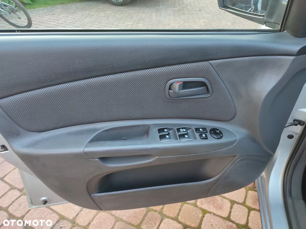 Kia Rio 1.4 City - 11