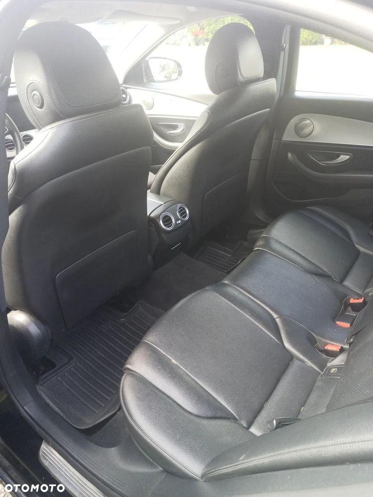 Mercedes-Benz Klasa E 200 d 9G-TRONIC - 6