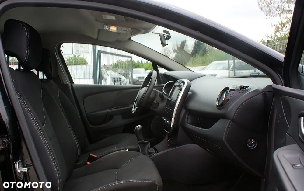 Renault Clio - 14