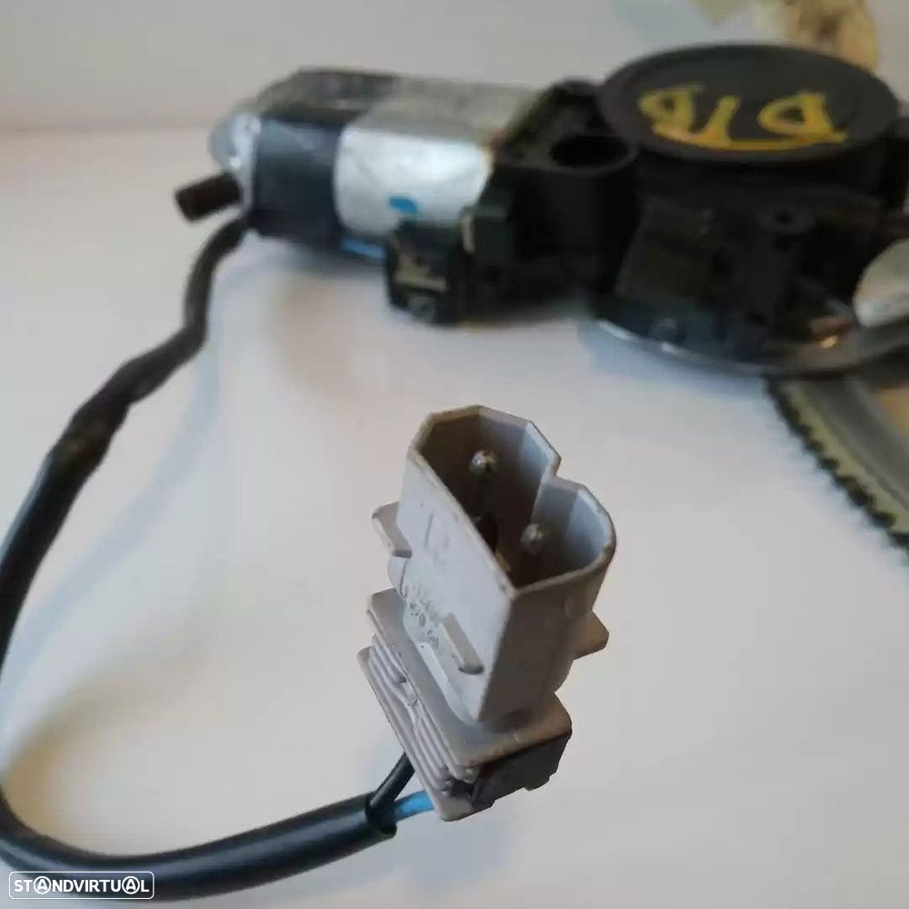 ELEVADOR DE VIDRO FRONTAL DIREITO BMW 7 1990 -513219440709 - 3