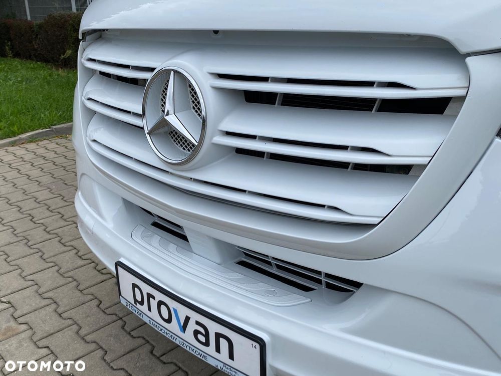 Mercedes-Benz SPRINTER 319 CDI 3,0 V6 AUTOMAT KONTENER CHŁODNIA WINDA - 8