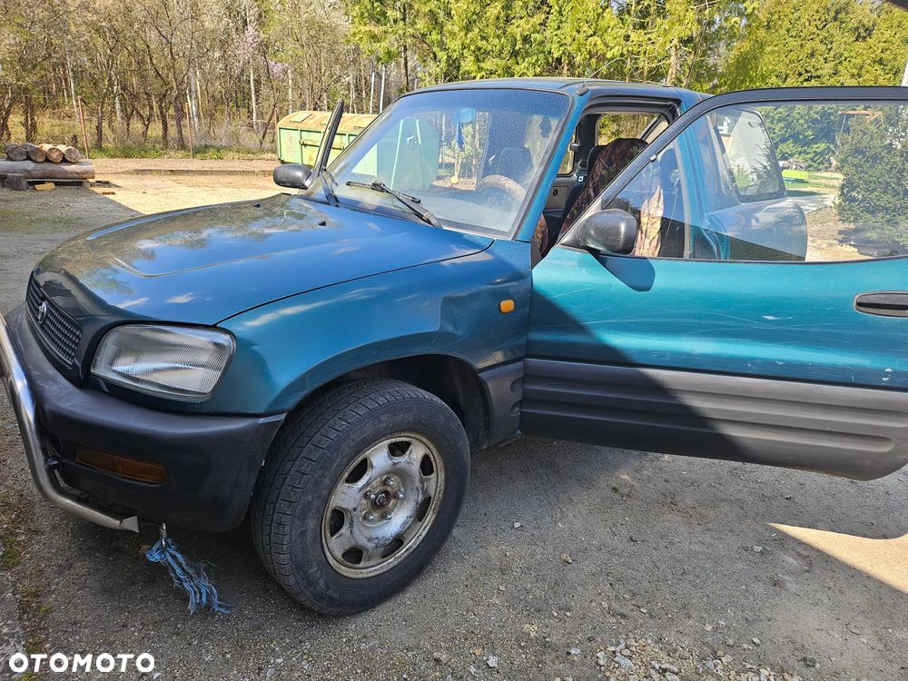 Toyota RAV4 2.0 - 4