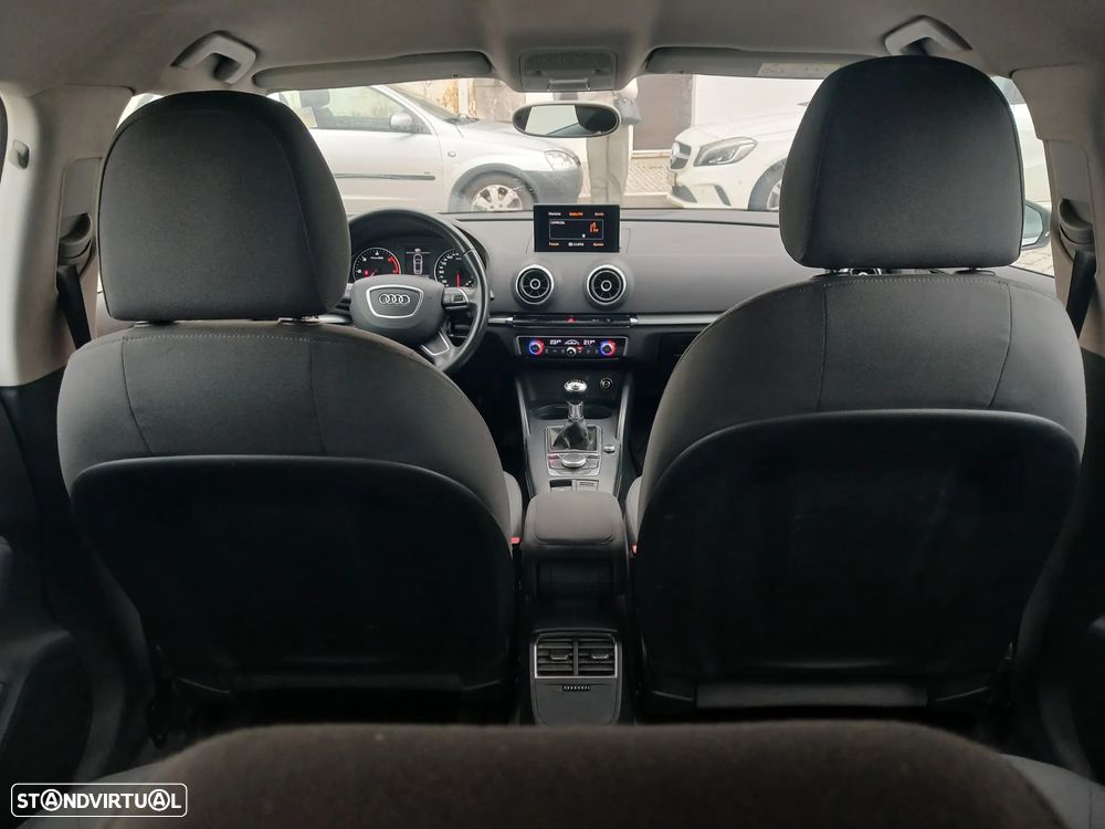 Audi A3 Sportback 1.6 TDI Attraction - 17