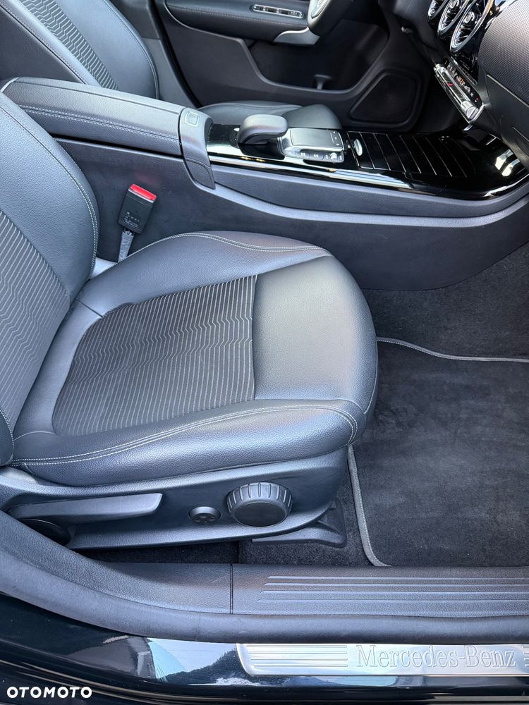 Mercedes-Benz CLA 180 7G-DCT Edition 2022 - 21