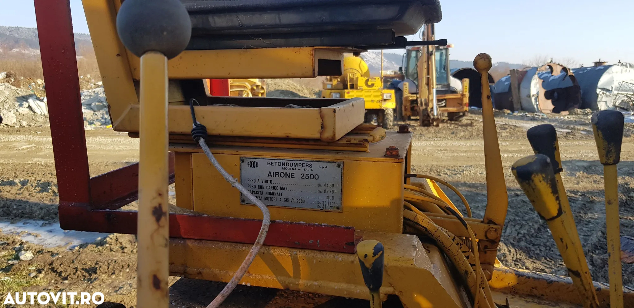 Alta Autobetonieră Italdumpers 4X4 2mc - 7