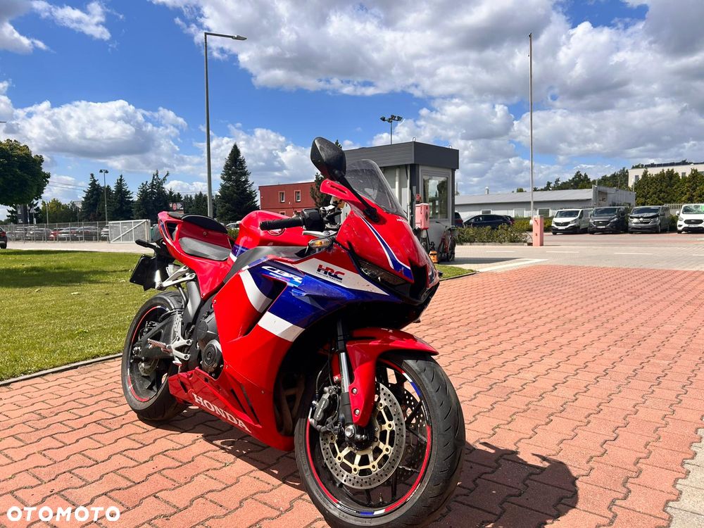 Honda CBR - 1