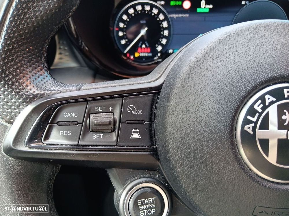 Alfa Romeo Tonale 1.3 Plug-In Hybrid Sprint e-AWD — fotografia 16