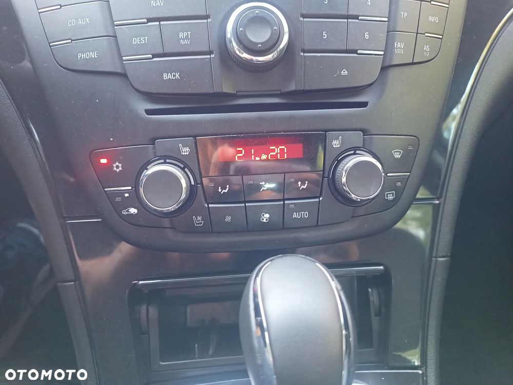 Opel Insignia 2.0 T Cosmo 4x4 - 18