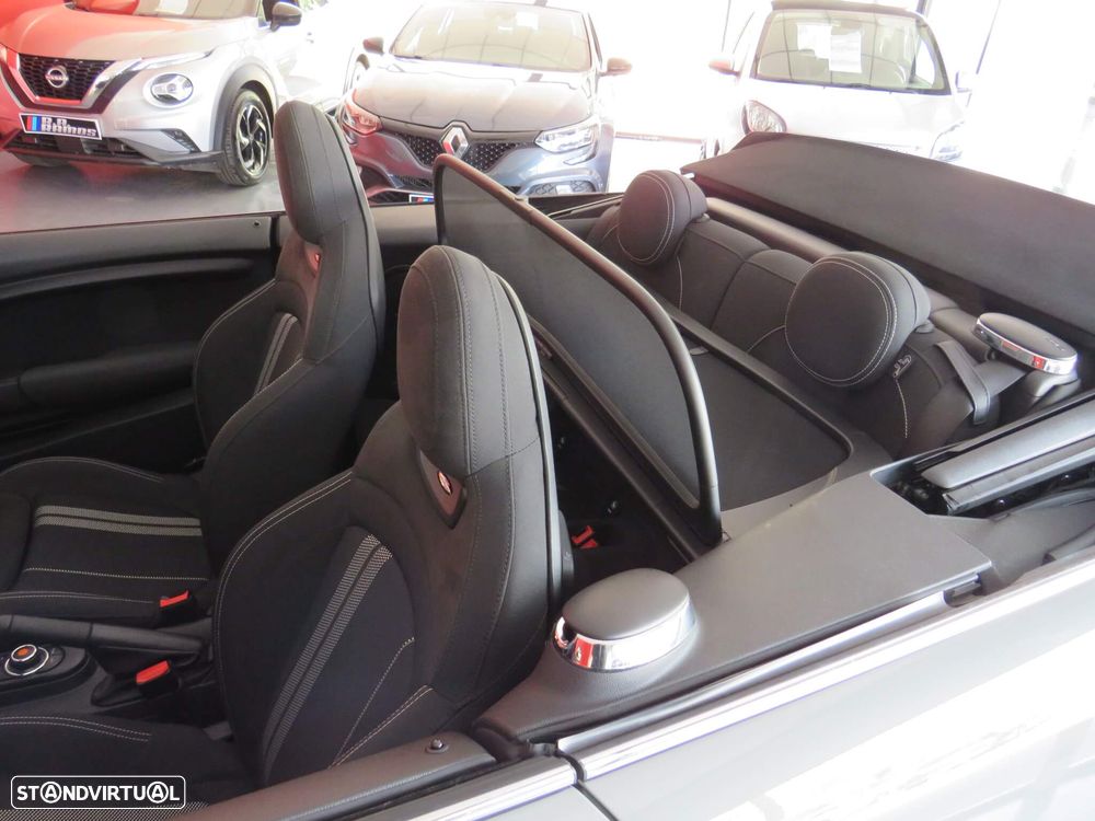 MINI Cabrio Cooper Premium Extra JCW Auto - 18