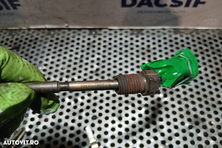 Senzor temperatura gaze de evacuare 038906088E 038906088E Audi A4 B7 - 2