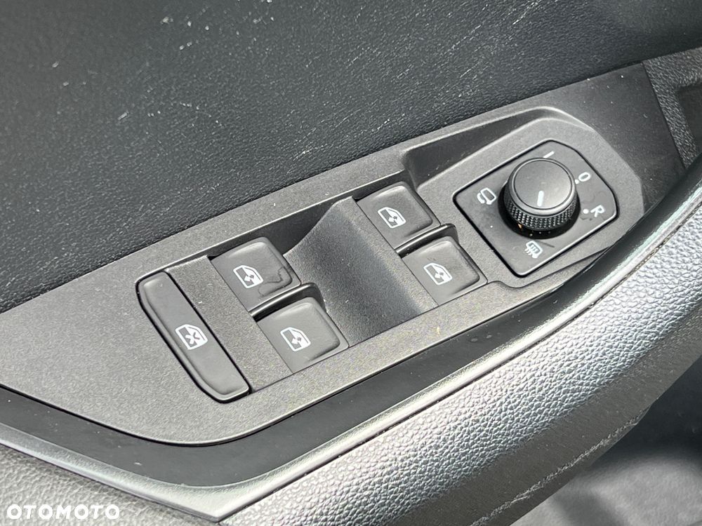 Skoda Karoq 2.0 TDI SCR 4x4 Sportline DSG - 18