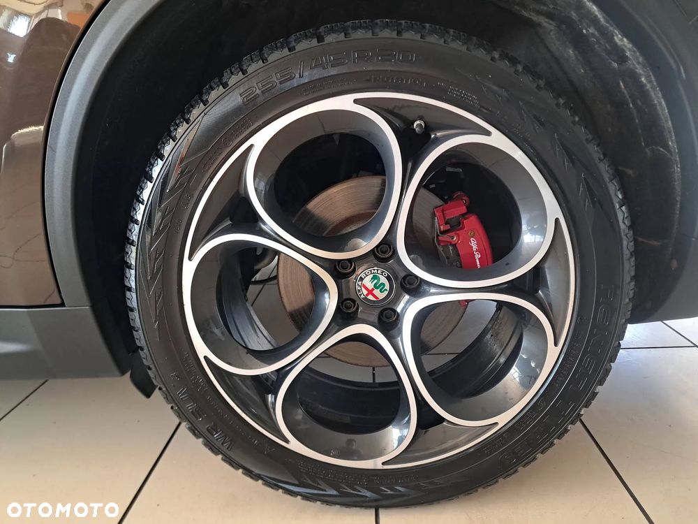 Alfa Romeo Stelvio 2.0 Turbo Executive Q4 - 21