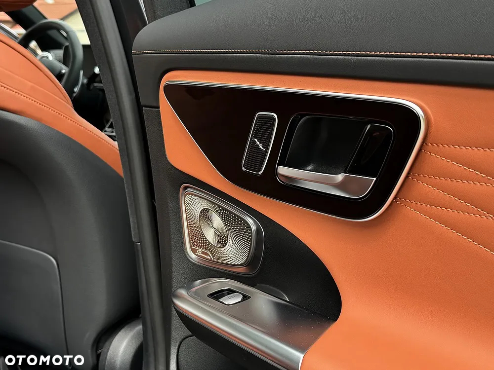 Mercedes-Benz Klasa C AMG 63 S E Performance PHEV 4-Matic - 24