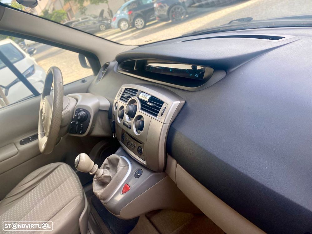 Renault Grand Scénic 1.5 dCi Privilège - 20