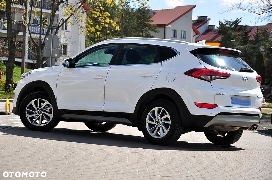 Hyundai Tucson 2.0 CRDI BlueDrive GO Plus 2WD - 8