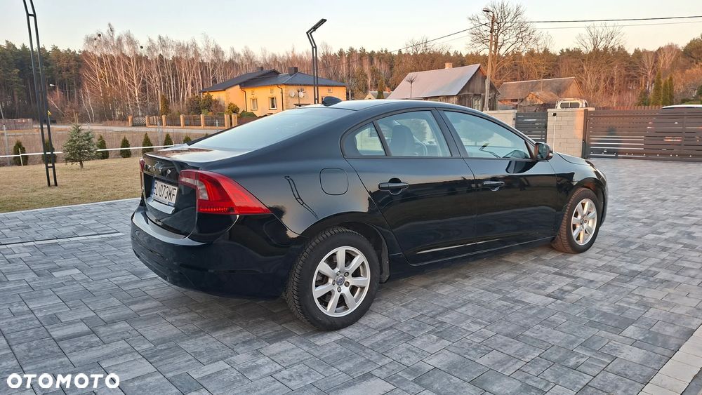 Volvo S60 DRIVe - 16