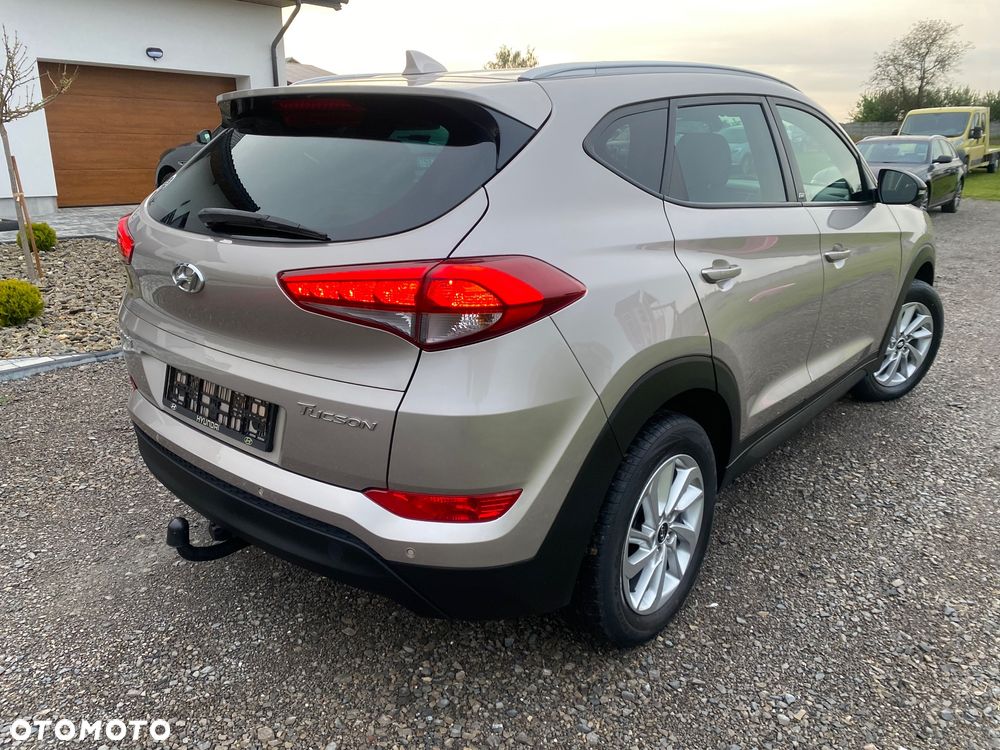 Hyundai Tucson blue 1.6 GDi 2WD Navi - 36